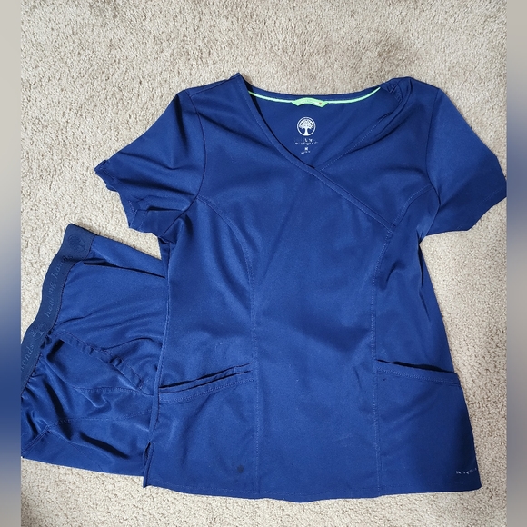 Healing Hands navy blue scrub set - Picture 1 of 1